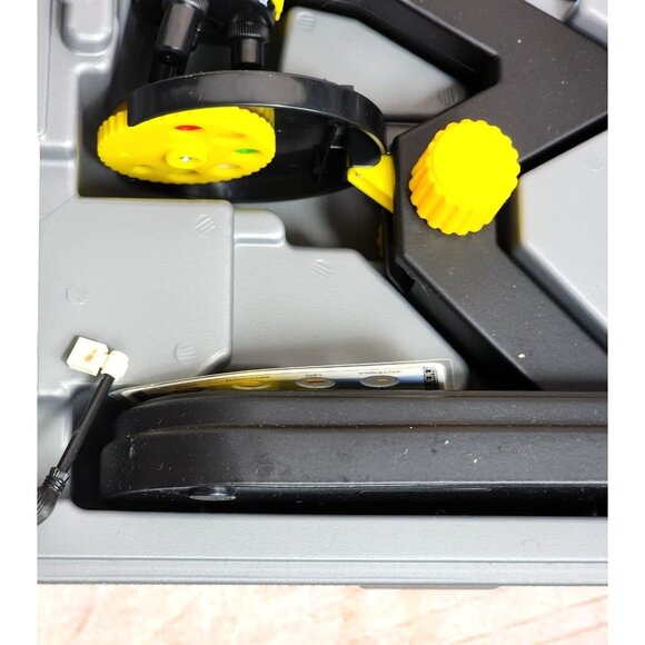 Explore the Microscopic World with the National Geographic Microscope Kit - Picture 5 of 12